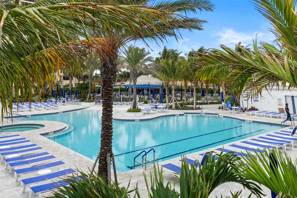 11 Winghaven Lane Fort Pierce, FL 34949 - Photo 32 of 50 a view of a swimming pool with a patio