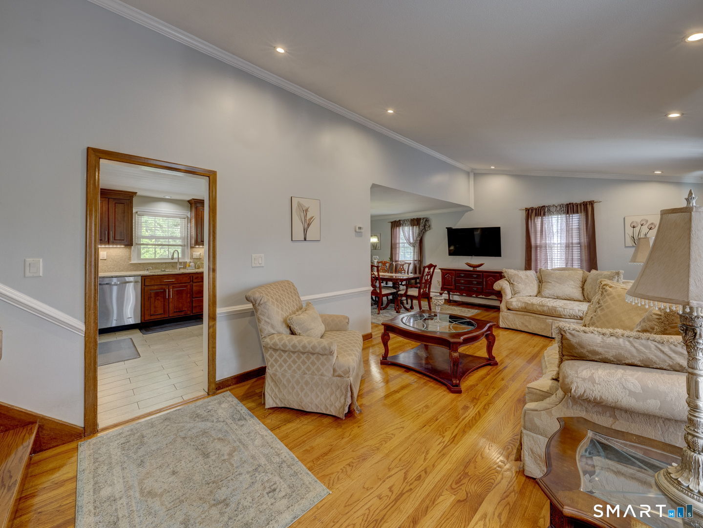 4 Lee Circle Bloomfield, CT 06002 - Photo 14 of 38