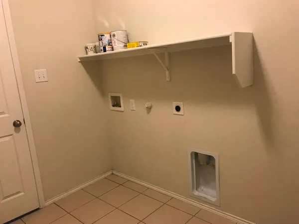 $2,000 | 1720 Gayla Creek Drive, Little Elm, TX 75068