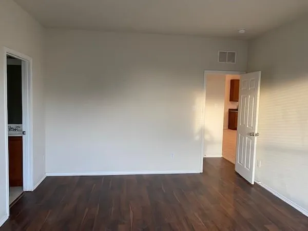 $2,000 | 1720 Gayla Creek Drive, Little Elm, TX 75068