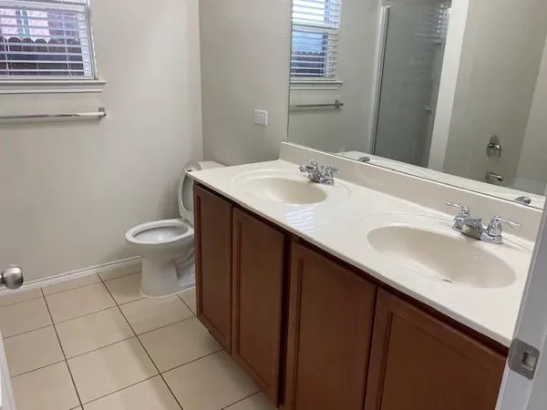 $2,000 | 1720 Gayla Creek Drive, Little Elm, TX 75068