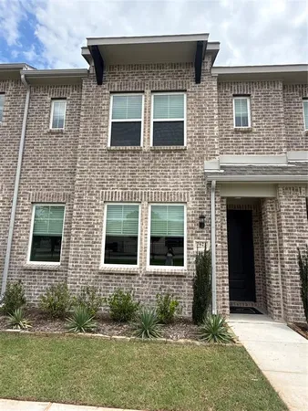 $2,500 | 7621 Dakota Drive, Watauga, TX 76148
