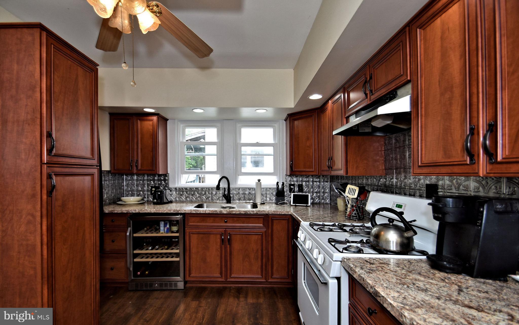 331 Oak Road Glenside, PA 19038 - Photo 3 of 25 Gallery Image 3