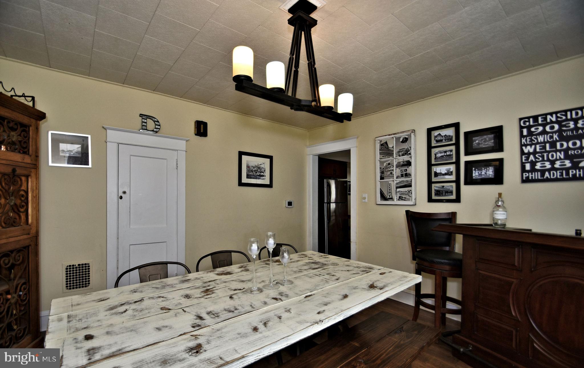 331 Oak Road Glenside, PA 19038 - Photo 9 of 25 Gallery Image 9
