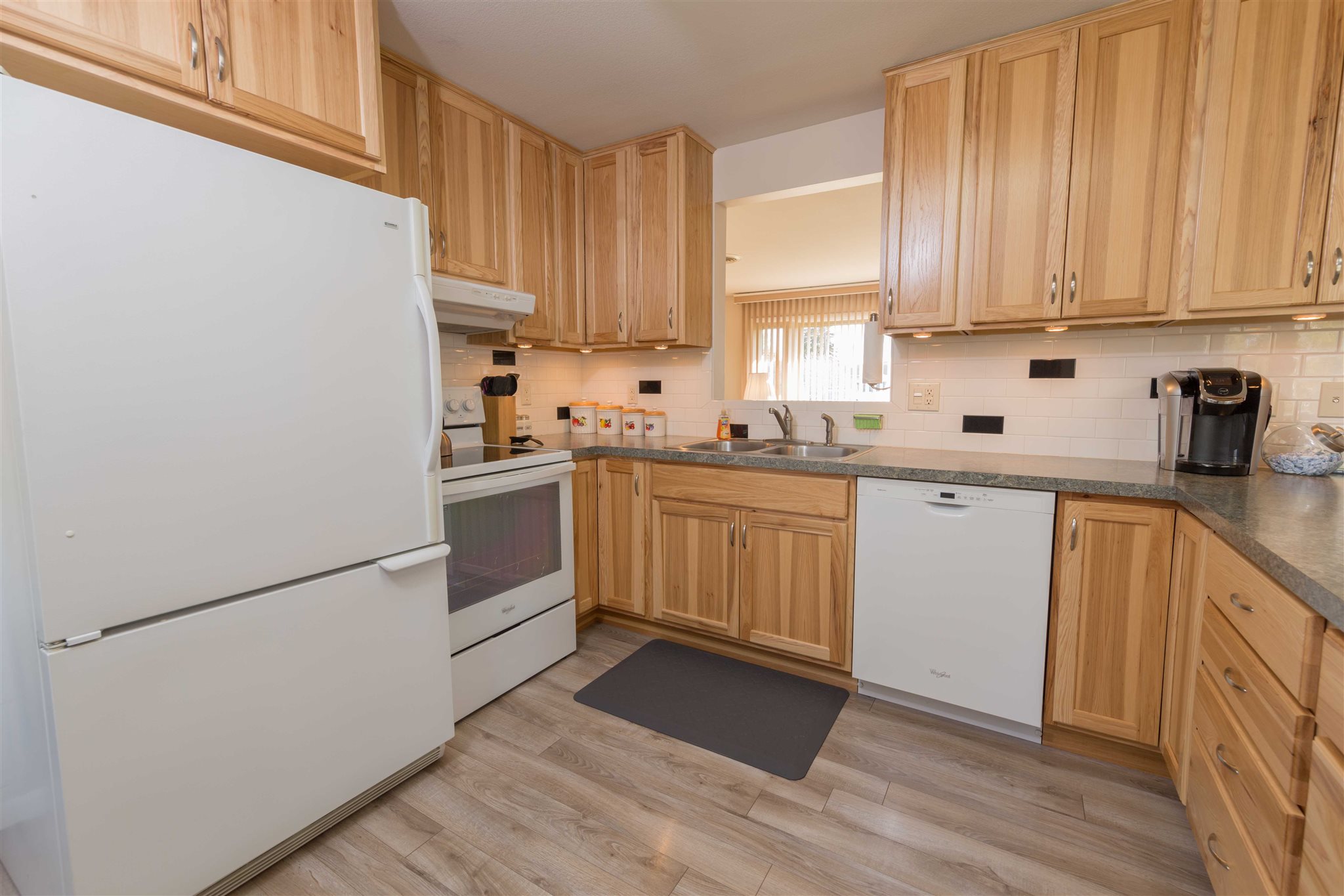 23765 Brick Road South Bend, IN 46628 - Photo 4 of 28