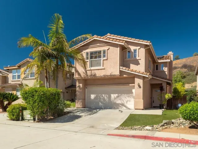 $1,075,000 | 460 Chardonnay Court, San Marcos, CA 92069