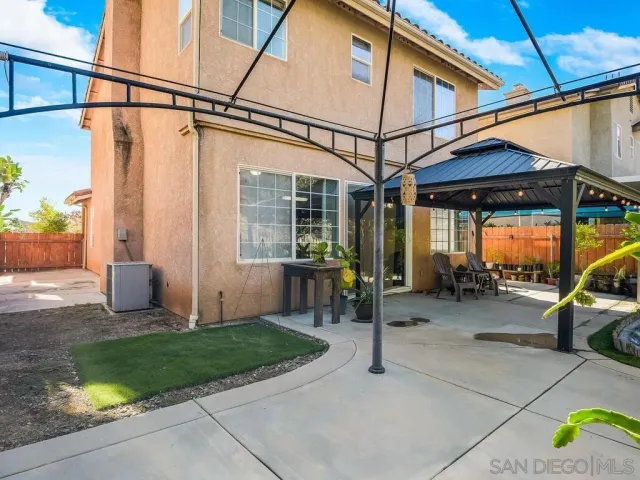 $1,075,000 | 460 Chardonnay Court, San Marcos, CA 92069
