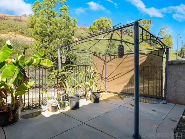 $1,075,000 | 460 Chardonnay Court, San Marcos, CA 92069