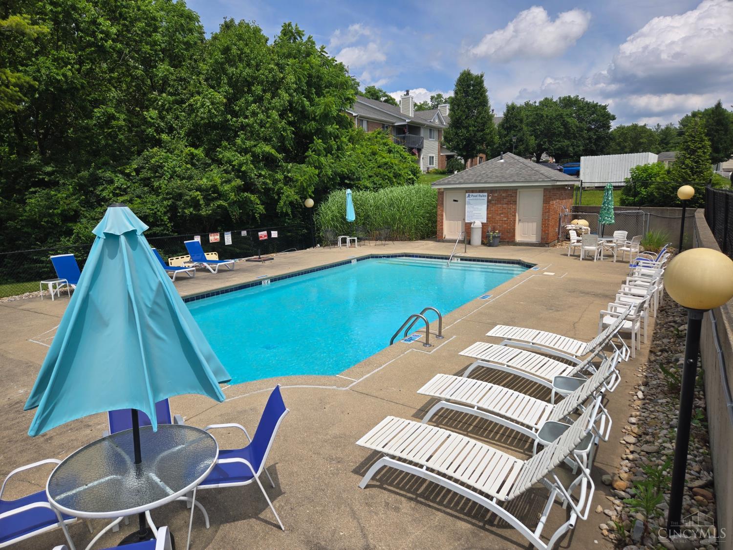 9325 Winton Road, Unit 6 Cincinnati, OH 45231 - Photo 2 of 13