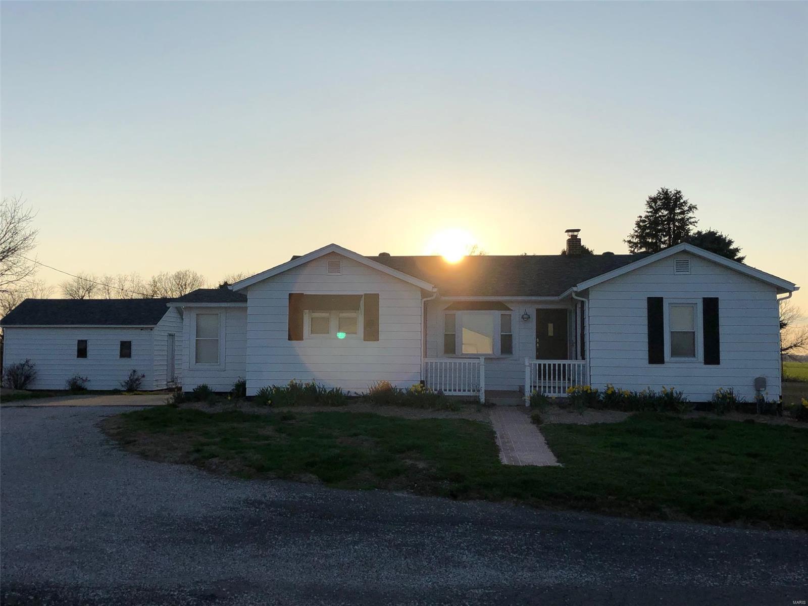 14026 Pocahontas Road Pocahontas, IL 62275 - Photo 2 of 23 Gallery Image 2