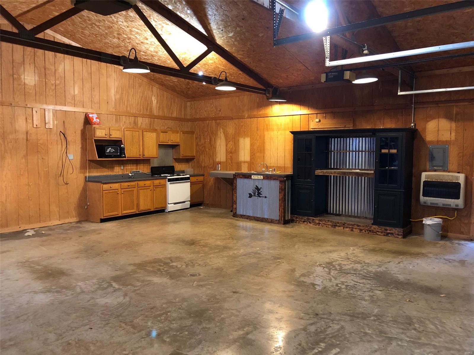 14026 Pocahontas Road Pocahontas, IL 62275 - Photo 21 of 23 Gallery Image 21