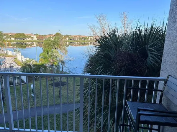 $2,800 | 5065 Wiles Road, Unit 302, Coconut Creek, FL 33073