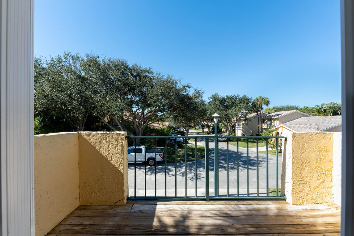20990 Estada Lane Boca Raton, FL 33433 - Photo 10 of 29 20990 Estada Ln Boca Raton FL-large-018-