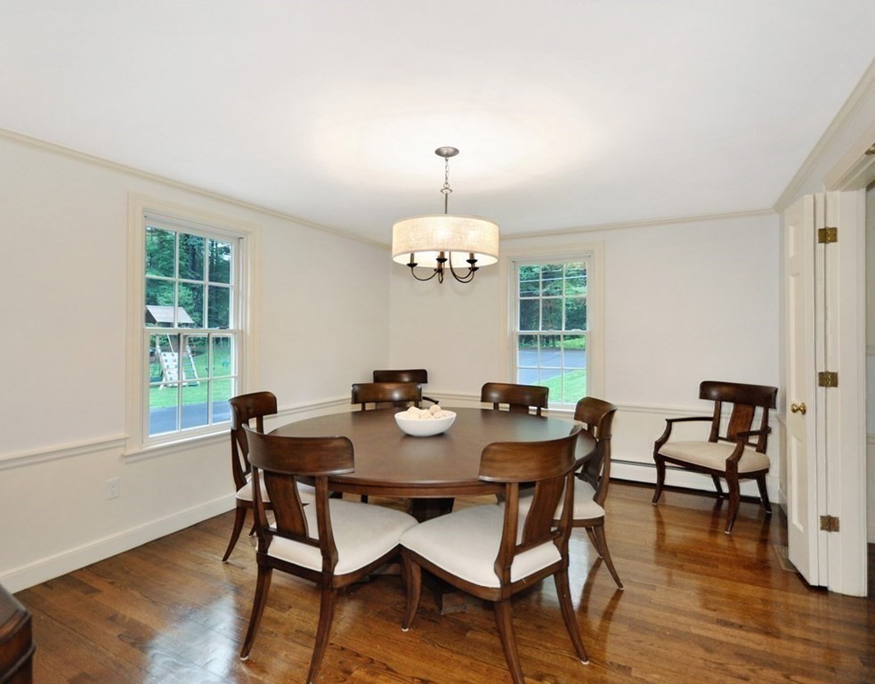 309 Lindsay Pond Road Concord, MA 01742 - Photo 12 of 38 Gallery Image 12