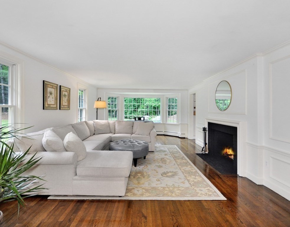 309 Lindsay Pond Road Concord, MA 01742 - Photo 14 of 38 Gallery Image 14