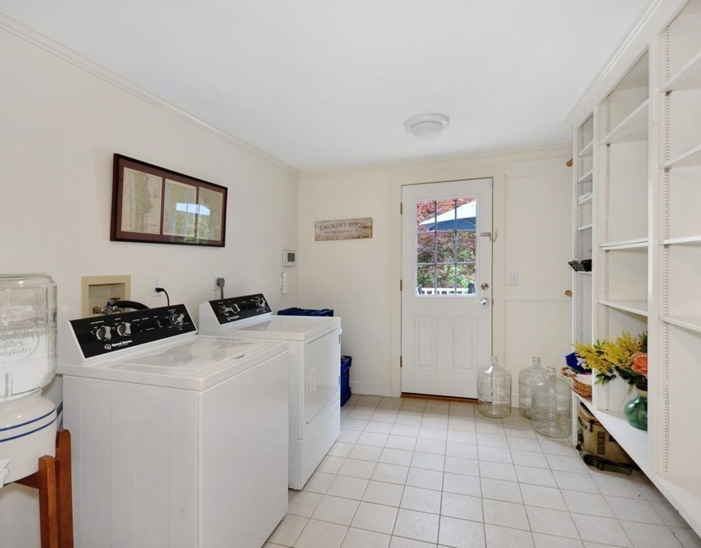 309 Lindsay Pond Road Concord, MA 01742 - Photo 20 of 38 Gallery Image 20
