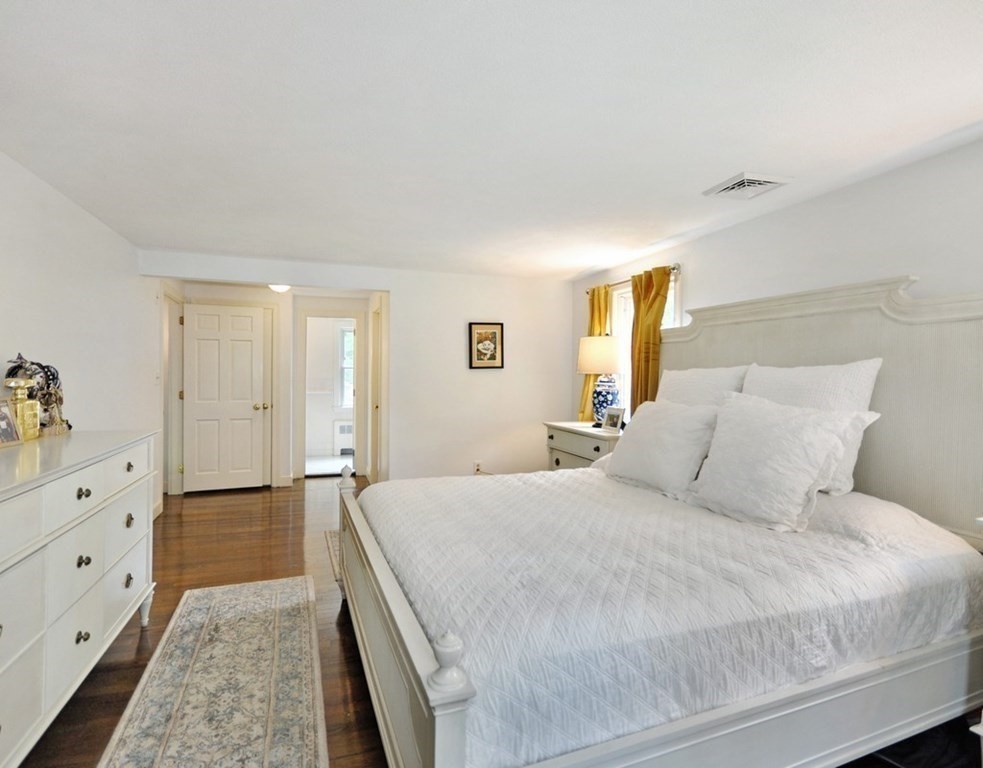 309 Lindsay Pond Road Concord, MA 01742 - Photo 23 of 38 Gallery Image 23