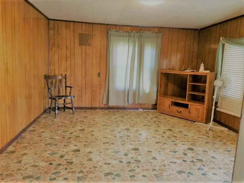 817 Sharps Chapel Road Sharps Chapel, TN 37866 - Photo 8 of 12 Living Room