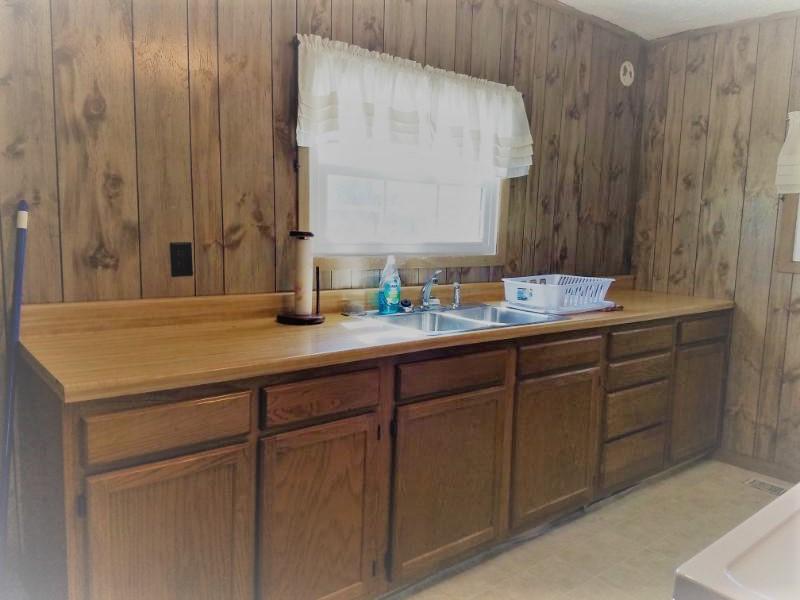817 Sharps Chapel Road Sharps Chapel, TN 37866 - Photo 10 of 12 Kitchen Oak Cabinets