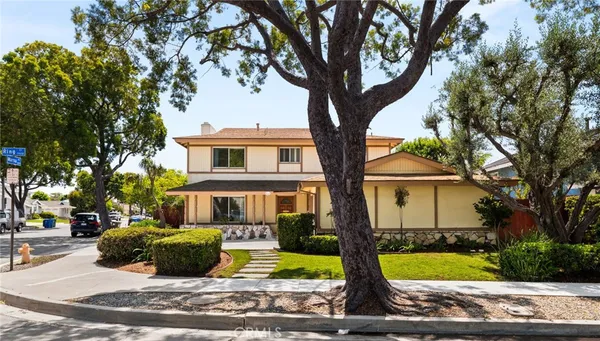 $1,249,000 | 7970 East Ring Street, Long Beach, CA 90808