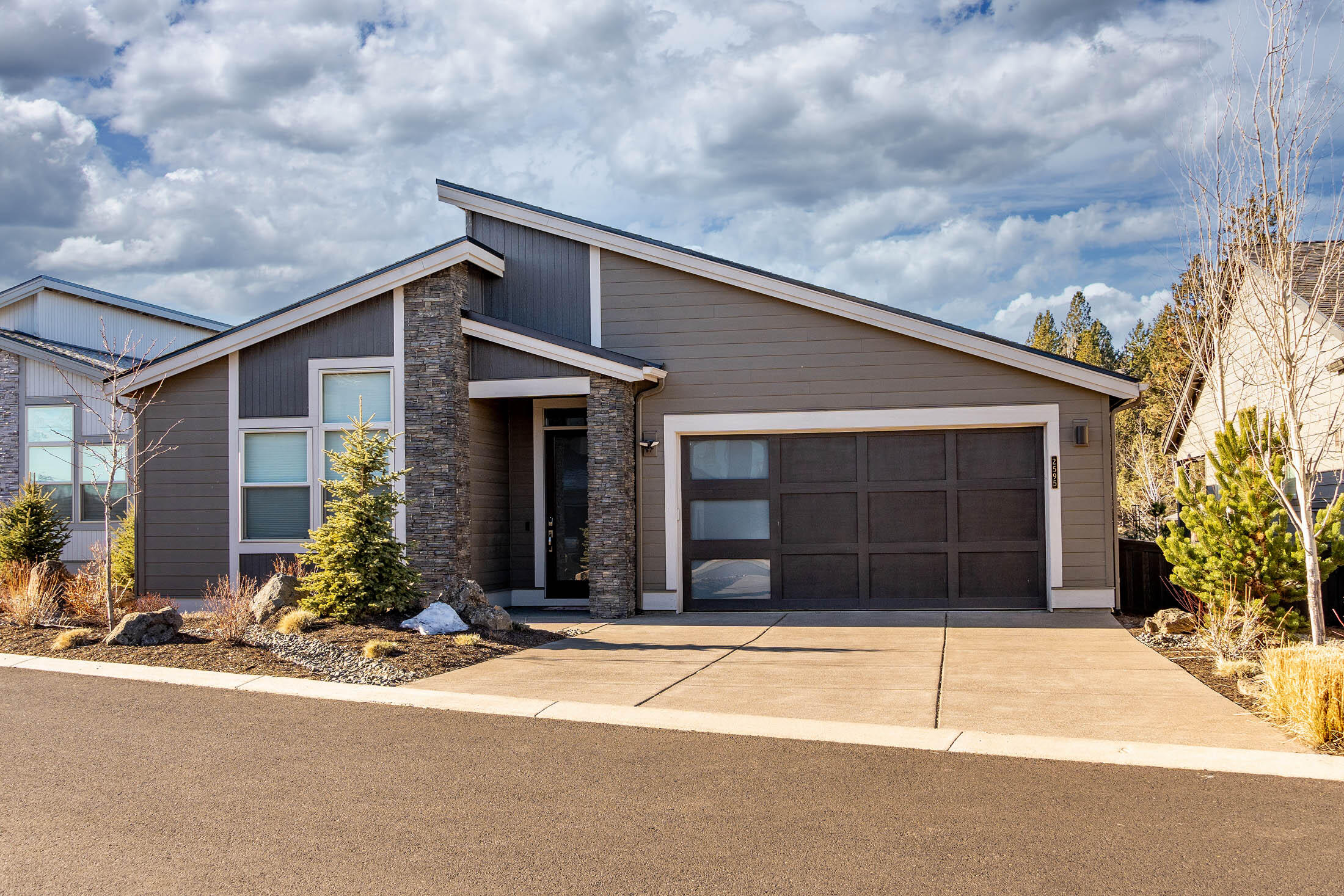 2595 Northwest Rippling River Court Bend, OR 97703 - Photo 30 of 31 2595 NW Rippling River Ct_0368 copy