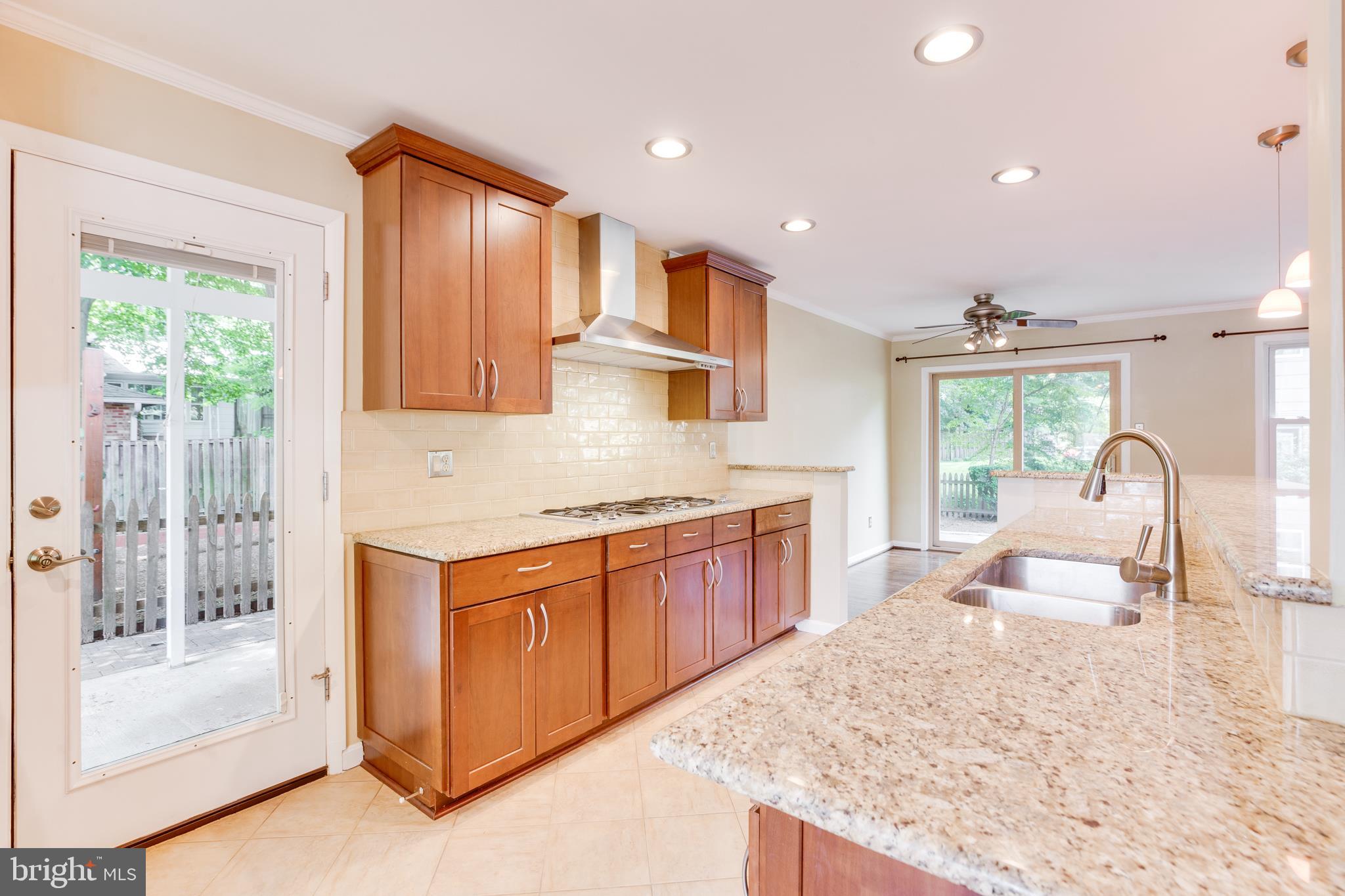 5600 Ravenel Lane Springfield, VA 22151 - Photo 6 of 71 Gallery Image 6