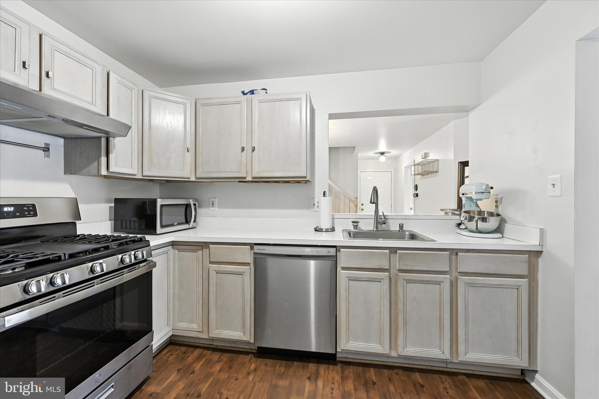 2 Tyler Falls Court, Unit A Baltimore, MD 21209 - Photo 8 of 28 Gallery Image 8