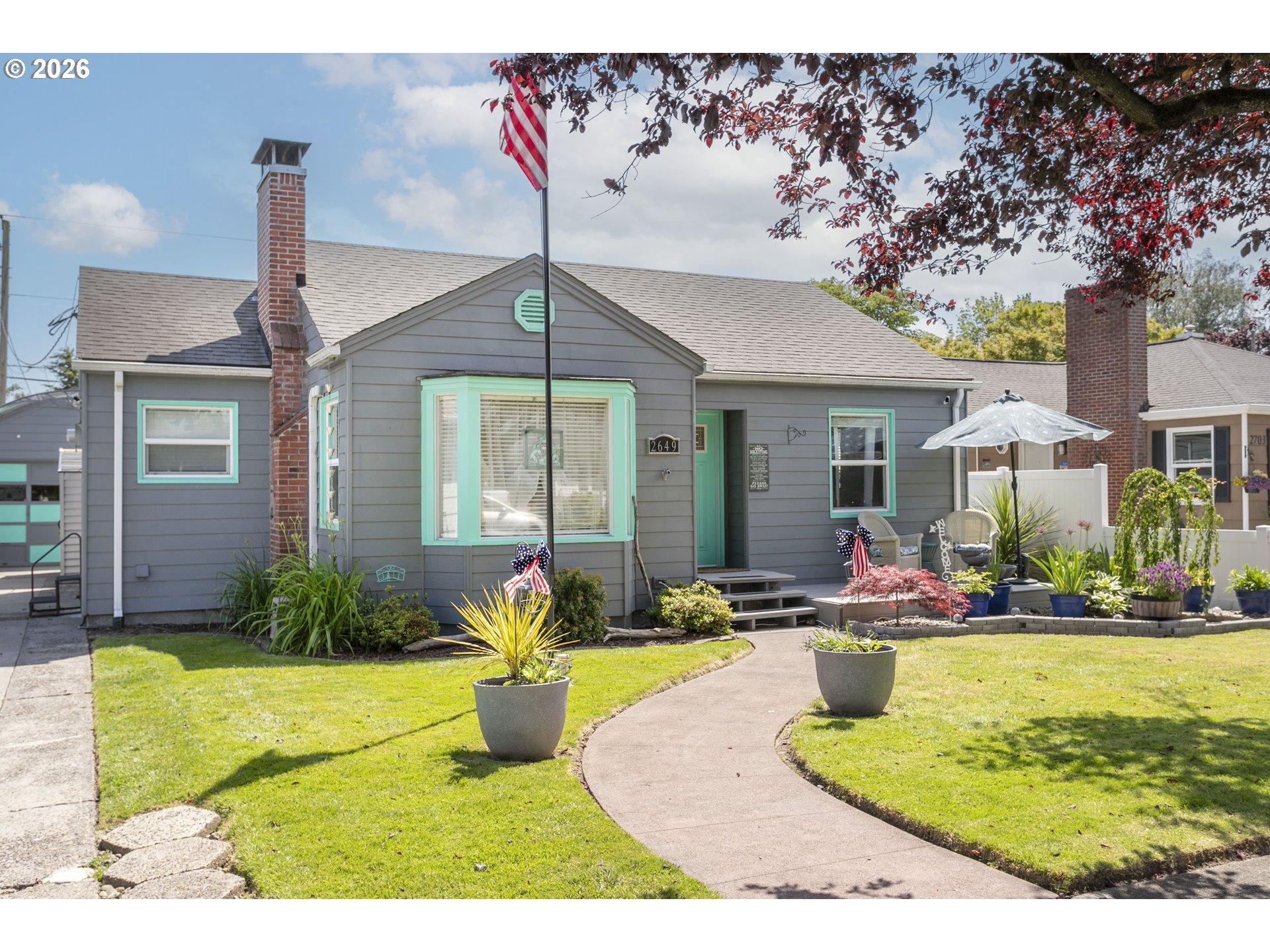 2649 Field Street Longview, WA 98632 - Photo 2 of 48
