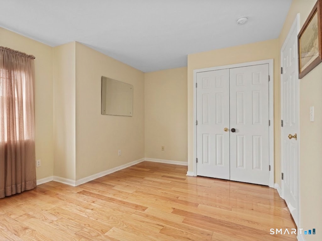180 Turn Of River Road, Unit 13A Stamford, CT 06905 - Photo 24 of 40