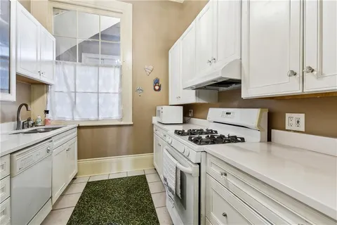 $699,000 | 831 St Louis Street, Unit H, New Orleans, LA 70112