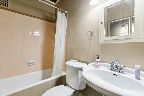 $699,000 | 831 St Louis Street, Unit H, New Orleans, LA 70112