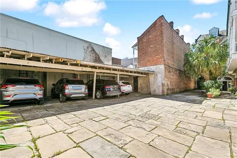 $699,000 | 831 St Louis Street, Unit H, New Orleans, LA 70112