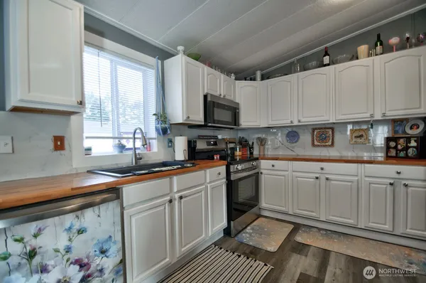 $165,000 | 22607 91st Ave Court East, Unit 10, Graham, WA 98338