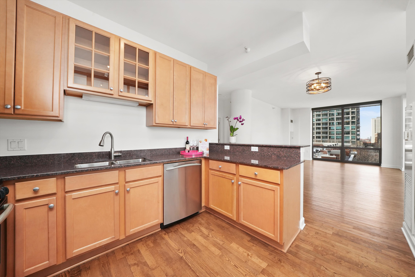 233 East 13th Street, Unit 601 Chicago, IL 60605 - Photo 14 of 34