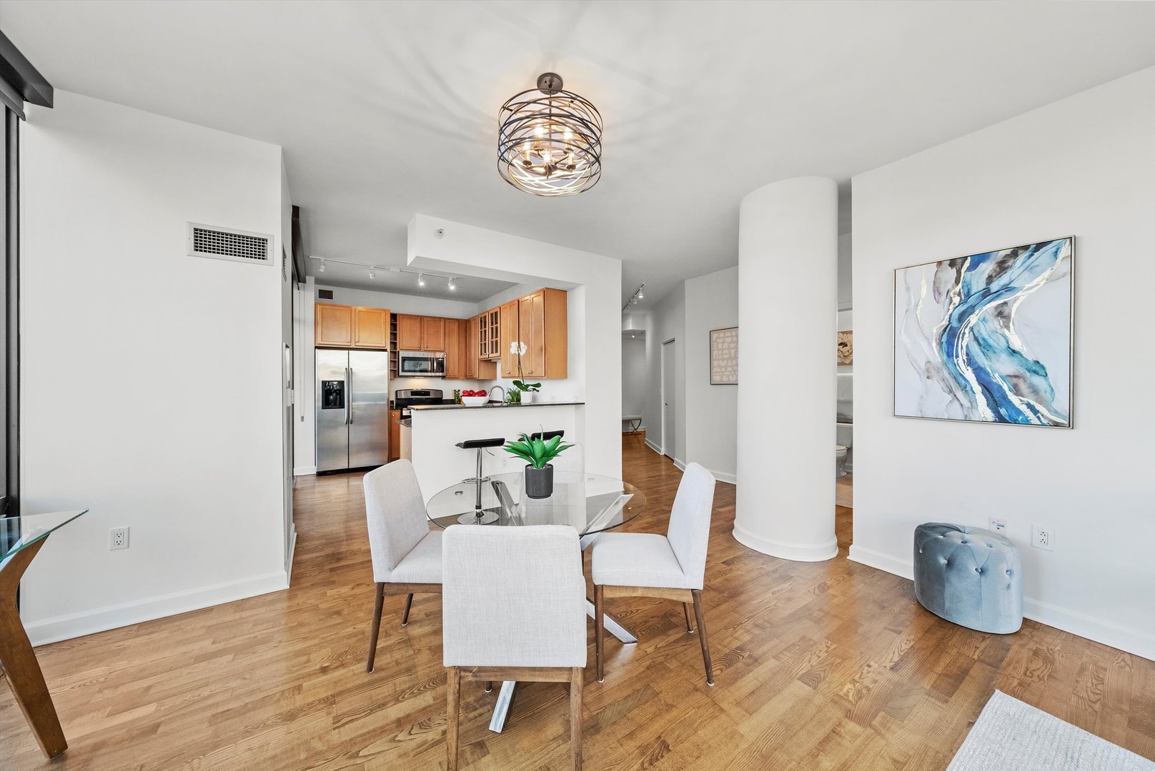 233 East 13th Street, Unit 601 Chicago, IL 60605 - Photo 9 of 34