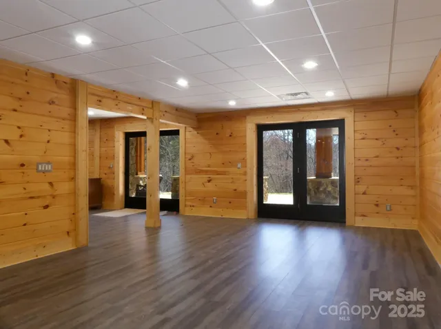 $1,100,000 | 214 Whitney Boulevard, Lake Lure, NC 28746