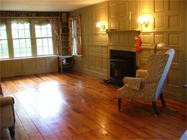 460 Market Hill Road Amherst, MA 01002 - Photo 2 of 15