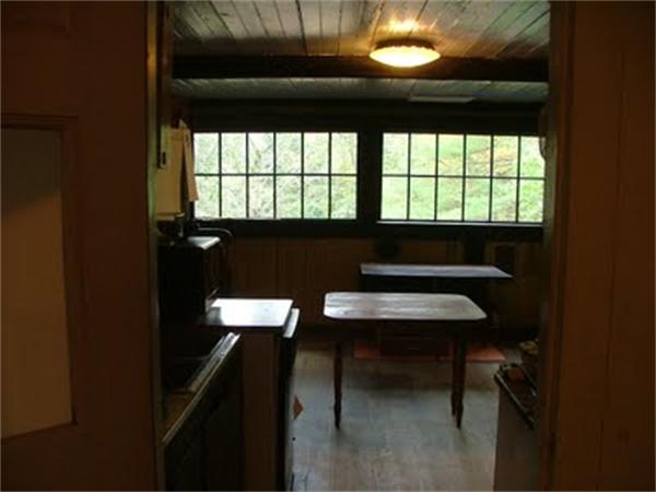 460 Market Hill Road Amherst, MA 01002 - Photo 6 of 15
