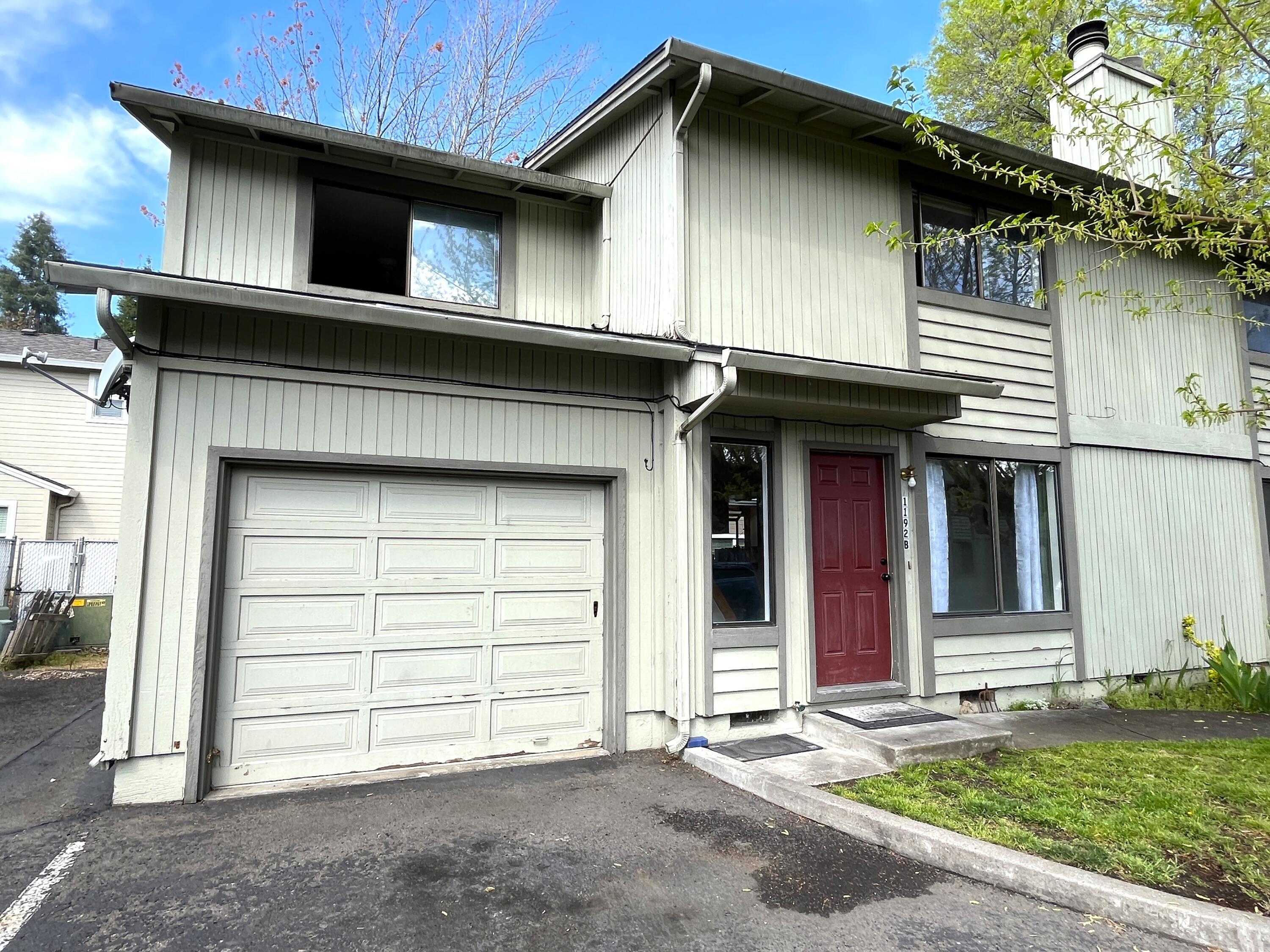 1192 Morrow Road, Unit B Medford, OR 97504 - Photo 1 of 28 1