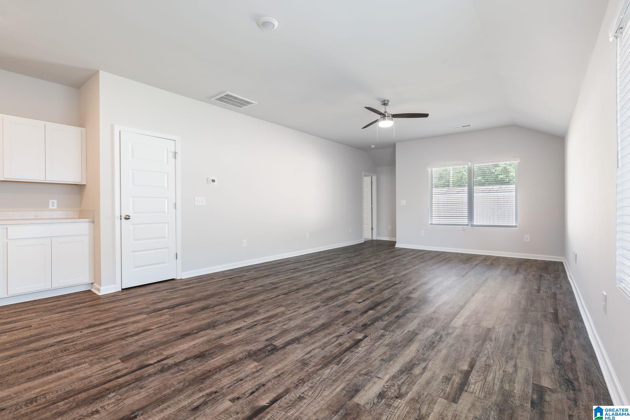 200 Skyline Loop Eastaboga, AL 36260 - Photo 3 of 33