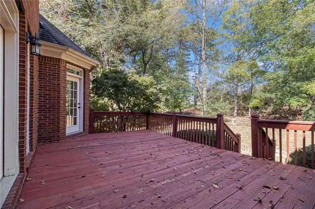 $1,300,000 | 345 Lake Bend Court, Alpharetta, GA 30004