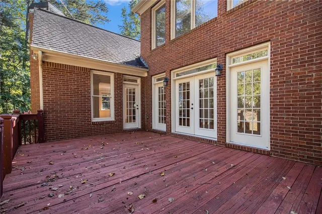 $1,300,000 | 345 Lake Bend Court, Alpharetta, GA 30004