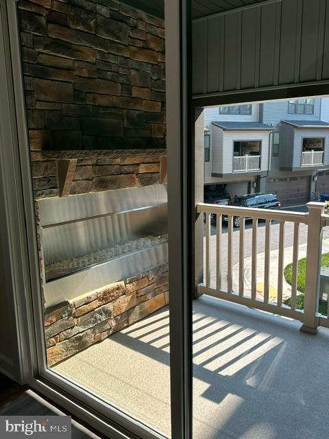 814 South Greenbrier Street Arlington, VA 22204 - Photo 10 of 27 a view of a wooden door