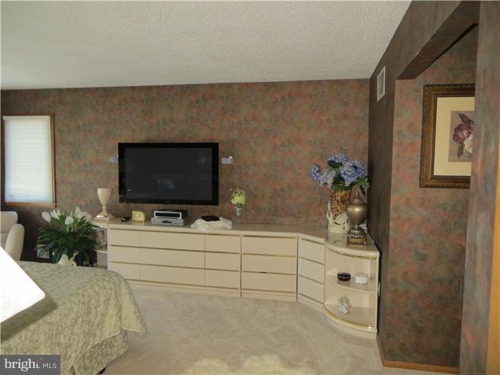 9 Buck Road Yardville, NJ 08620 - Photo 11 of 25 Master Bedroom