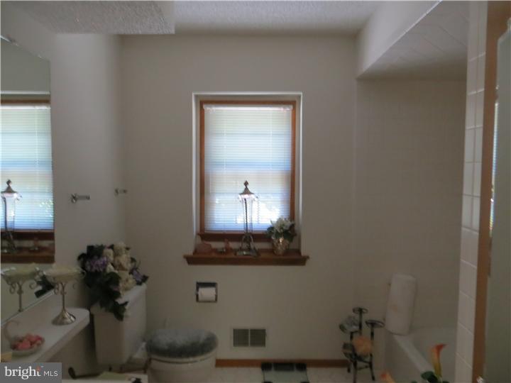 9 Buck Road Yardville, NJ 08620 - Photo 17 of 25 Bathroom