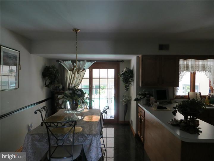 9 Buck Road Yardville, NJ 08620 - Photo 8 of 25 Breakfast Room