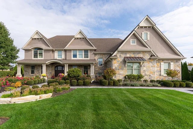 $2,400,000 | 39W162 Longmeadow Lane, St. Charles, IL 60175