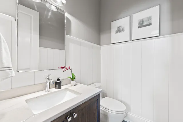 $2,400,000 | 39W162 Longmeadow Lane, St. Charles, IL 60175