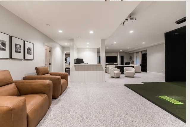 $2,400,000 | 39W162 Longmeadow Lane, St. Charles, IL 60175