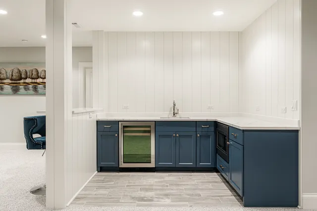 $2,400,000 | 39W162 Longmeadow Lane, St. Charles, IL 60175